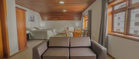 In-room safe, laptop workspace, free WiFi, bed sheets