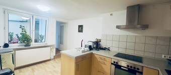 Spacious 4-room apartment with terrace and garden