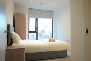 2 bedrooms, iron/ironing board, WiFi, wheelchair access