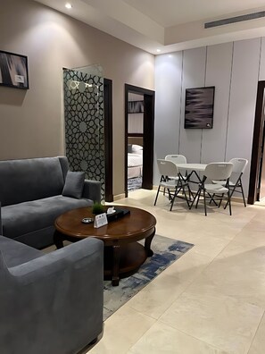 Suite, 1 Bedroom | Free WiFi