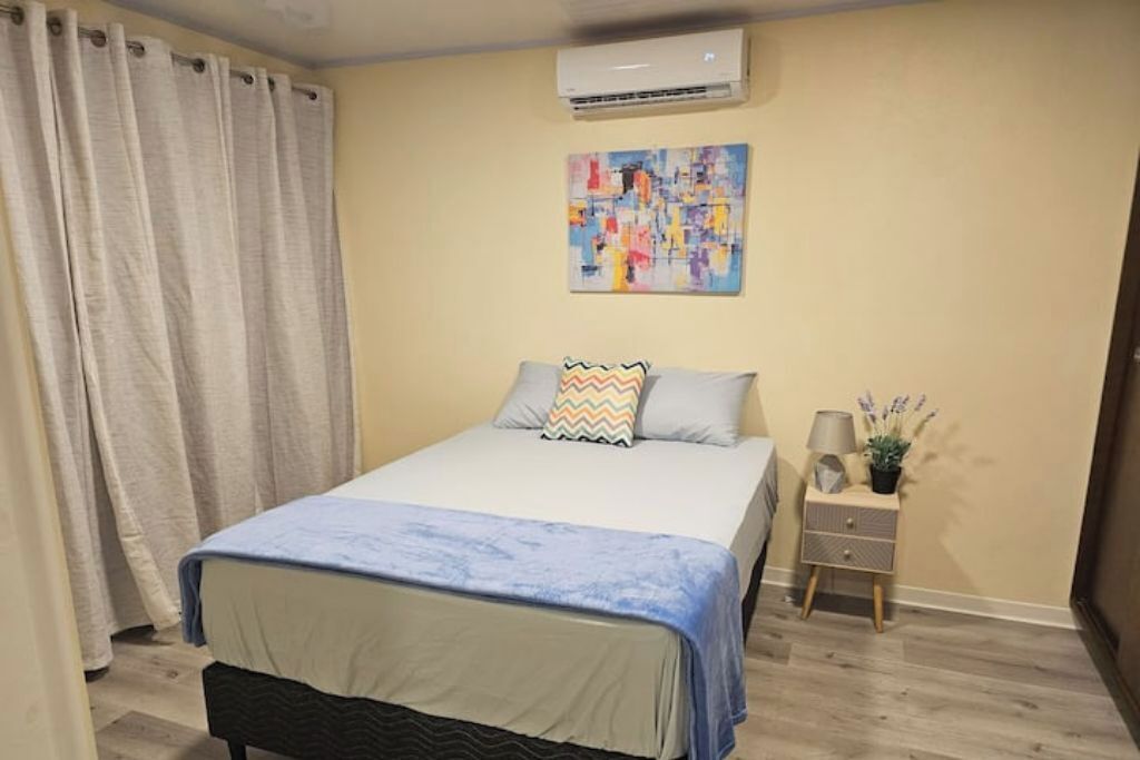 2 chambres, bureau, Wi-Fi gratuit, draps fournis