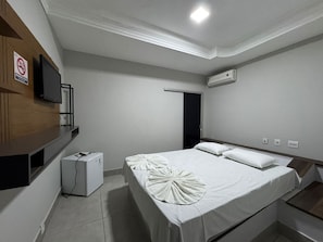 Traditional Room, 1 Queen Bed - Hotel Samaritano (Montes Claros)