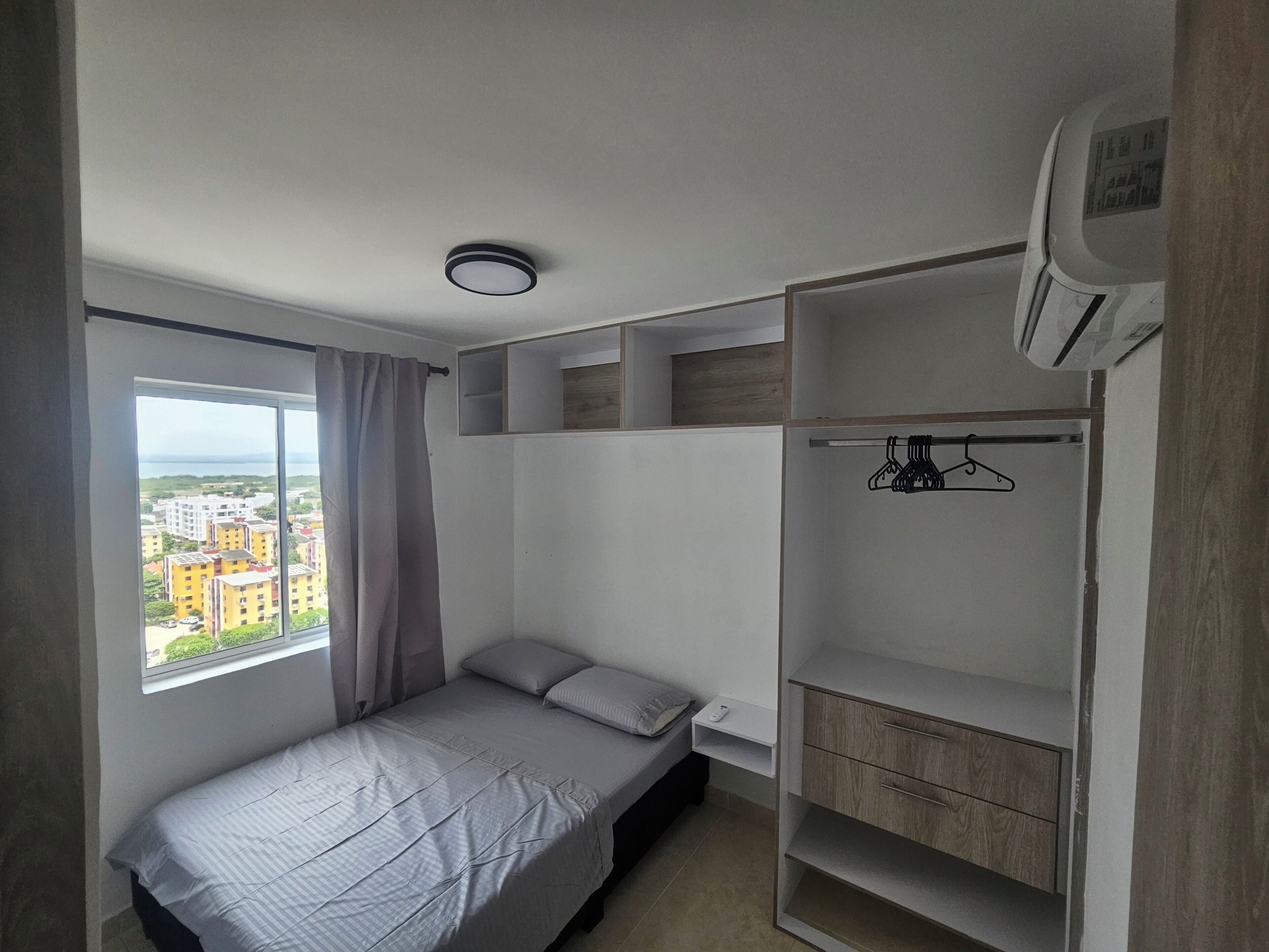 2 bedrooms, free WiFi, bed sheets, wheelchair access