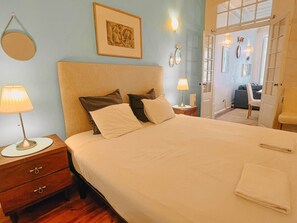 5 Schlafzimmer, Bügeleisen/Bügelbrett, Internetzugang, Bettwäsche