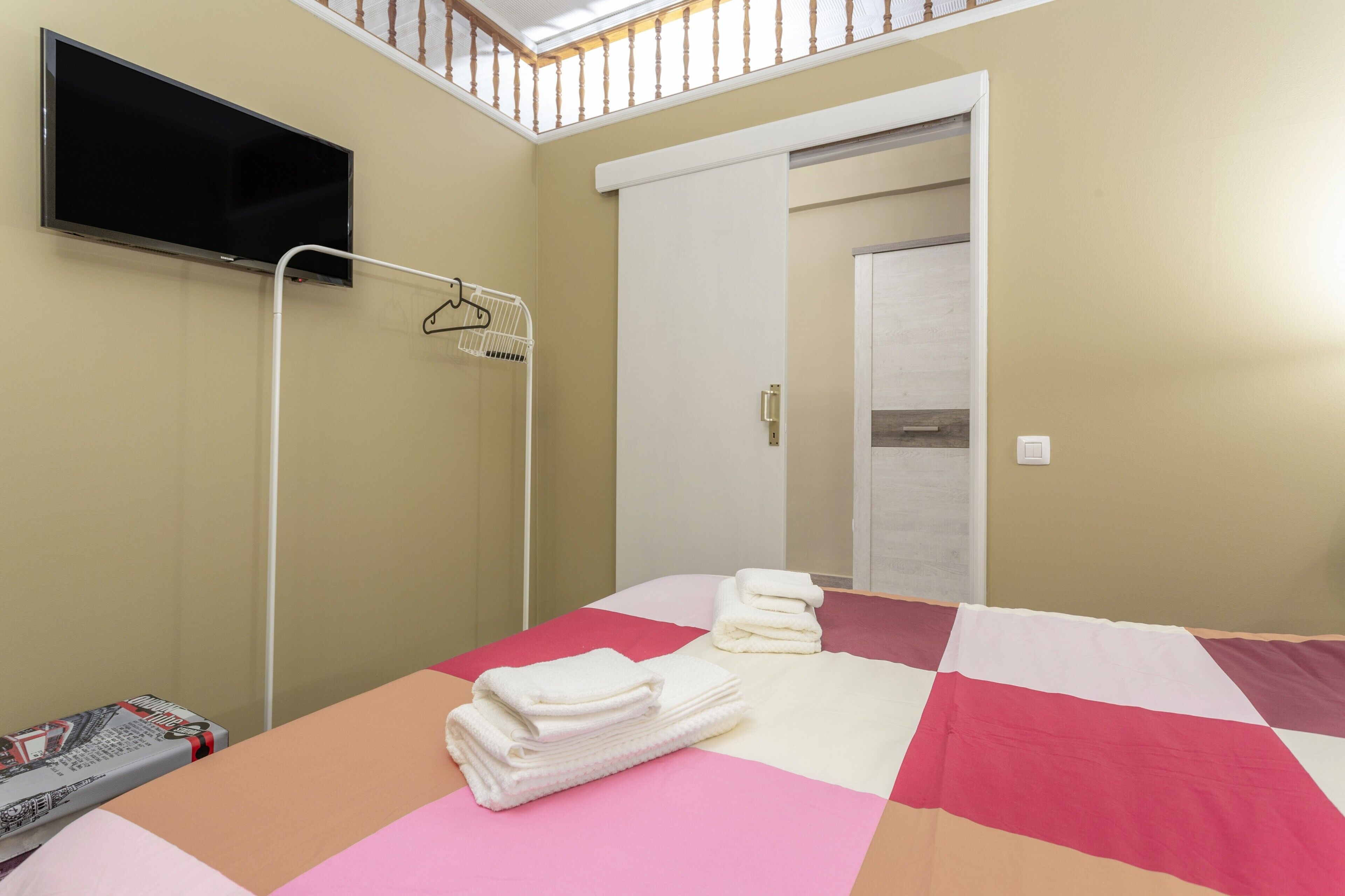 1 camera, ferro/asse da stiro, Wi-Fi, lenzuola