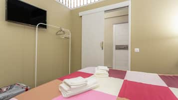 1 camera, ferro/asse da stiro, Wi-Fi, lenzuola