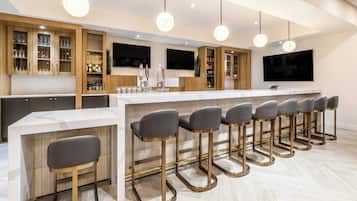 Bar (en el alojamiento)