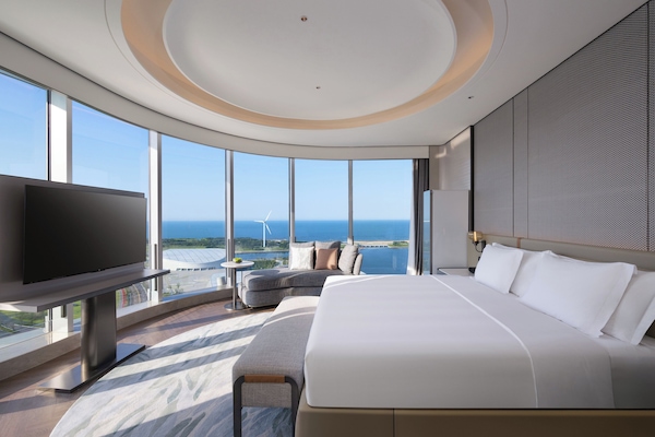 Suite, 1 Bedroom, Sea View | Minibar, in-room safe, desk, laptop workspace