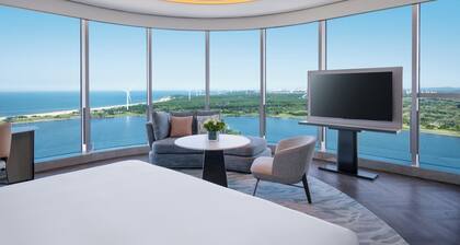 Crowne Plaza Weihai Binhai by IHG