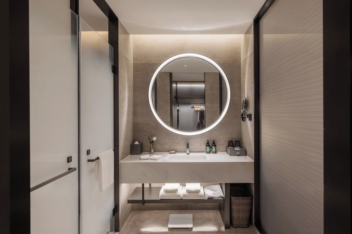 Room amenity
