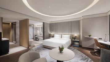 Premium Room, 1 King Bed, Sea View