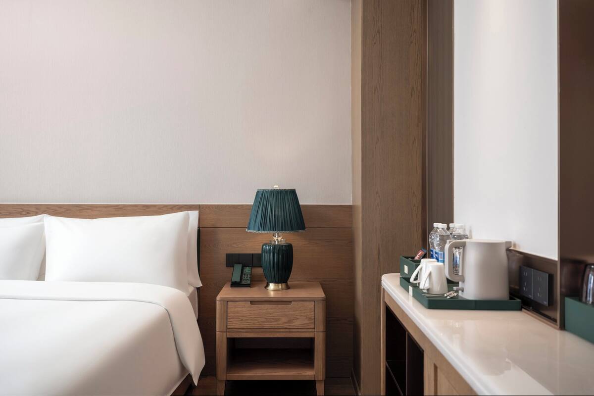 Room amenity