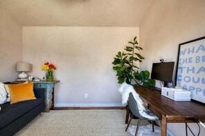 House | 4 bedrooms, Internet
