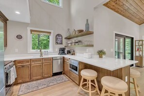 Private kitchen - Tiny Home Getaway/Lake Access and Fire Pit (Tracy City)