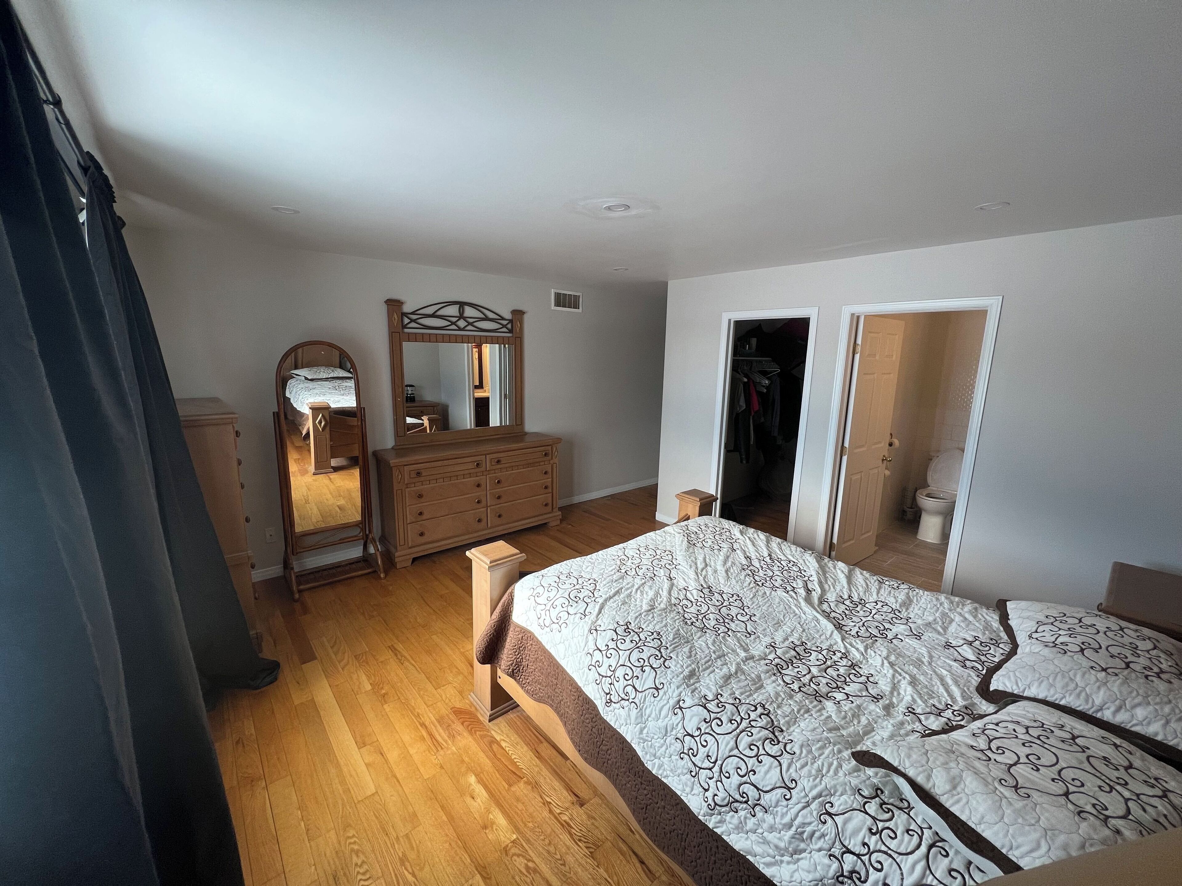 4 chambres, Wi-Fi, literie fournie