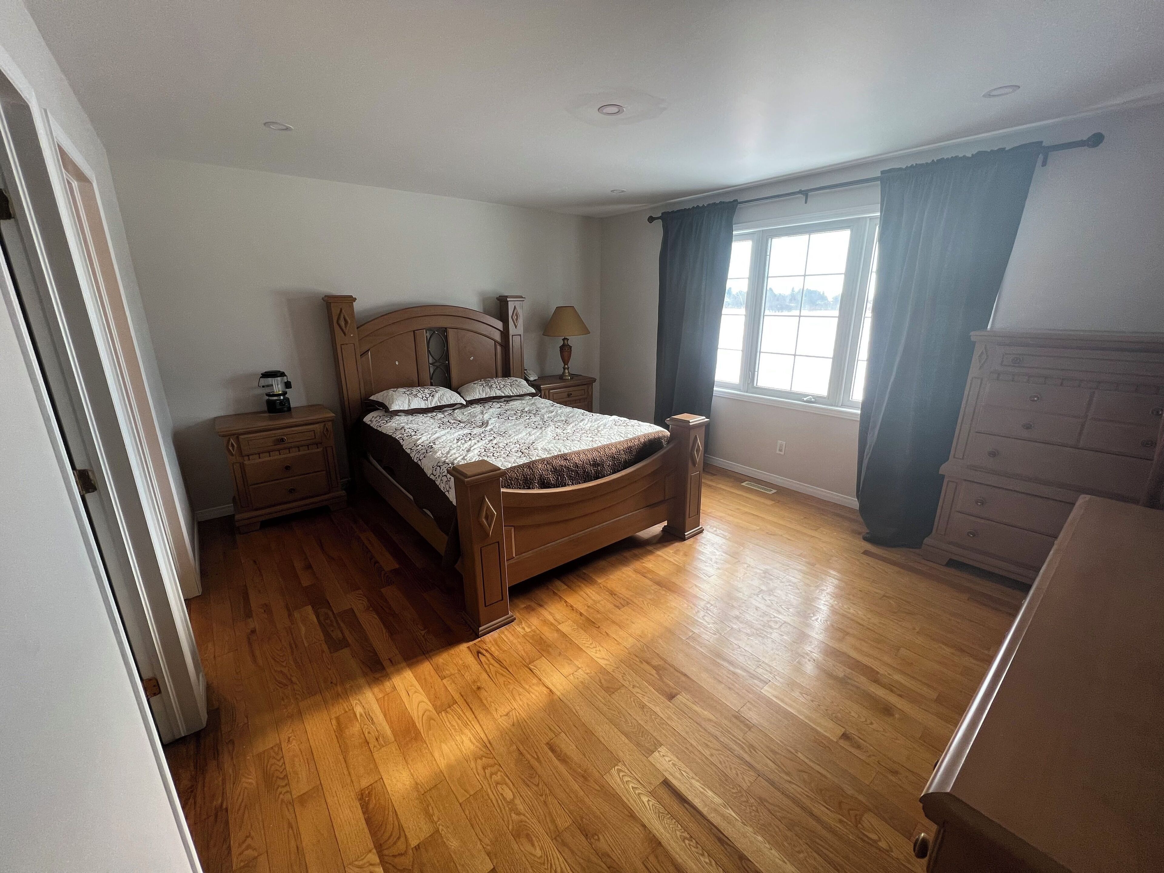 4 chambres, Wi-Fi, literie fournie