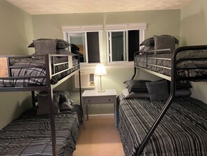 3 Schlafzimmer, Bügeleisen/Bügelbrett, WLAN, Bettwäsche