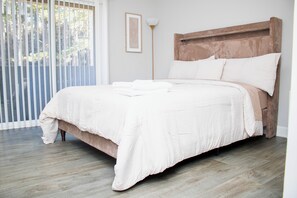 1 camera, ferro/asse da stiro, Wi-Fi, lenzuola