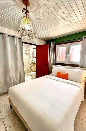 1 habitación, tabla de planchar con plancha, wifi gratis y ropa de cama 