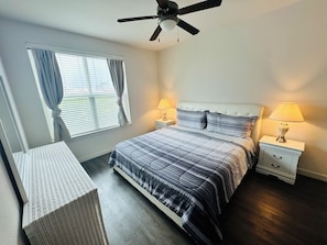 2 bedrooms, iron/ironing board, WiFi, bed sheets