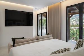 3 chambres, fer et planche à repasser, Wi-Fi, draps fournis