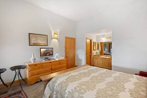 2 chambres, fer et planche à repasser, Wi-Fi, literie fournie