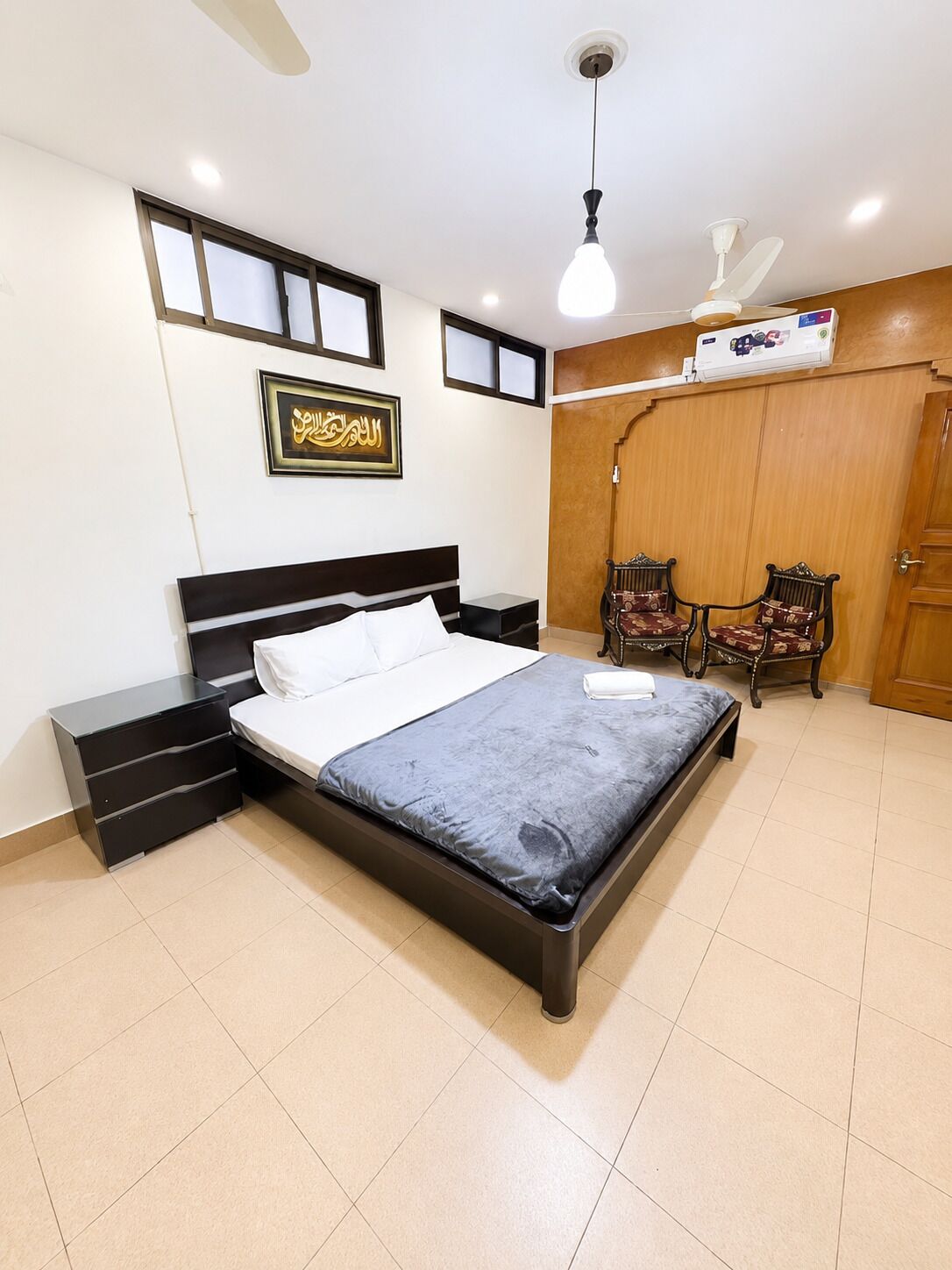 3 habitaciones, tabla de planchar con plancha y wifi gratis 