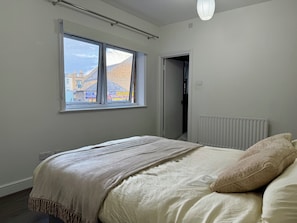 2 habitaciones, wifi gratis y ropa de cama