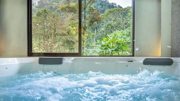 Aromathérapie, massage aux pierres chaudes, massage en profondeur