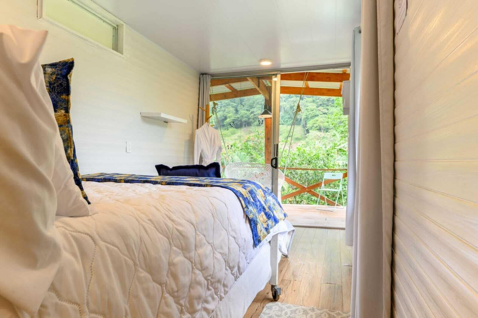 Panoramic Quadruple Room, Balcony, Mountain View