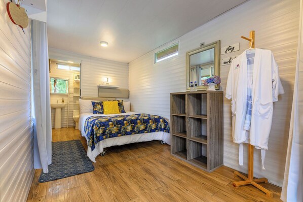 Standard Double Room, Mountain View | Free WiFi