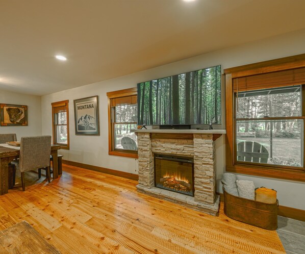 Cabin, Multiple Beds, Patio (Spotted Bear Cabin) | Interior