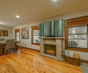 Cabin, Multiple Beds, Patio (Spotted Bear Cabin) | Interior