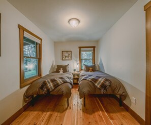 Cabin, Multiple Beds, Patio (Spotted Bear Cabin) | 3 bedrooms, individually decorated, individually furnished, bed sheets
