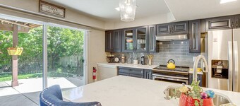 Charming retreat in Aurora - Welcome to the Coop on Nassau.