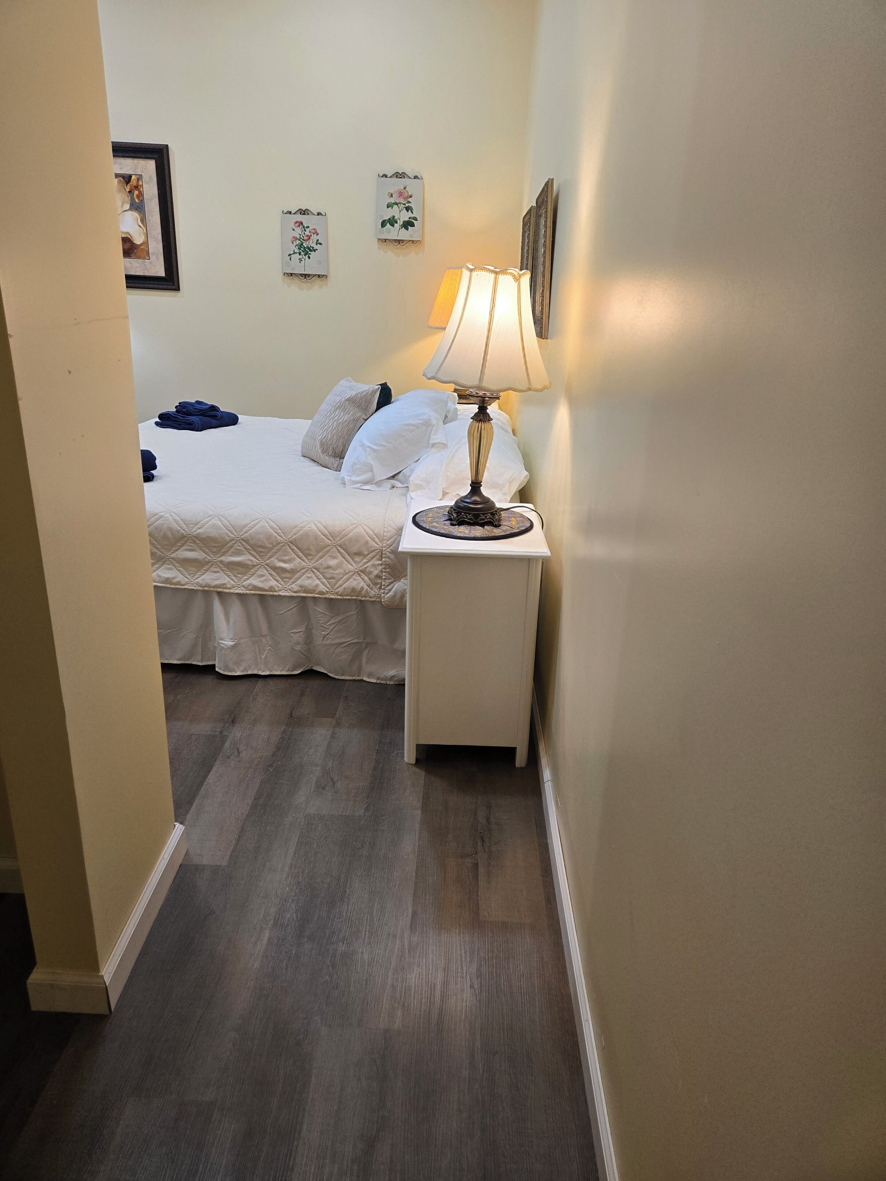 3 多间卧室、熨斗/熨衣板、床单