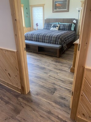 3 habitaciones y ropa de cama