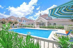 Outdoor pool - Luxe Oasis Château – Entire Houston Home wPool Near NRG, Med Center & Galleria (Houston)