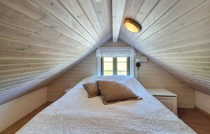 3 bedrooms, travel cot, free WiFi