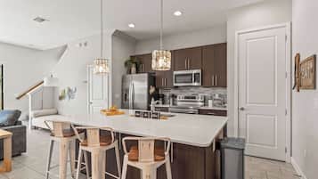 House, Multiple Beds, Pool Access, Pool View (Chic Villa Domani Retreat) | Private kitchen | Fridge, microwave, oven, stovetop