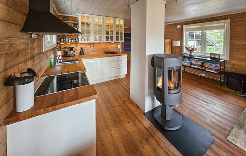 Amazing home in Veggli with WiFi