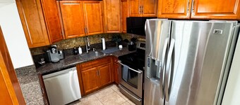Lovely 3-bedroom house with pool in vibrant Miami