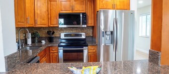 Lovely 3-bedroom house with pool in vibrant Miami