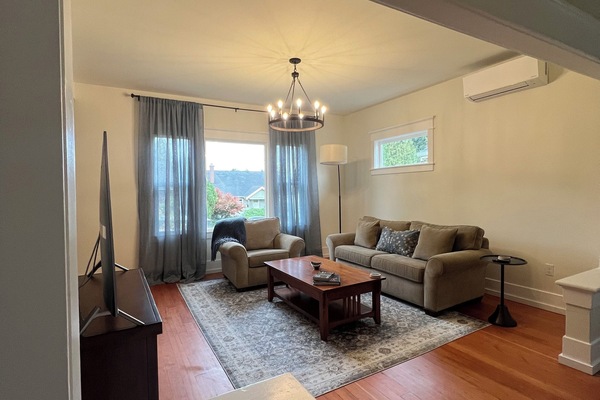 Televisie en een open haard