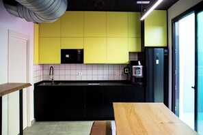 Microwave, stovetop