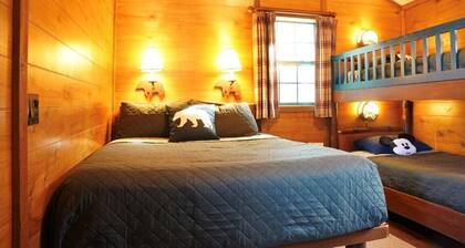 Mouse House Cabin: Disney's Legacy Fort Wilderness Cabin in Kissimmee
