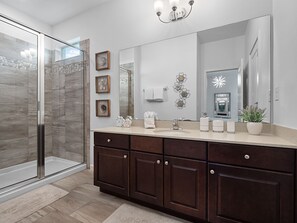 Hair dryer, soap - ⭐ Magic Stay Villa 4 BR Home Near Disney-EXTREMELY CLEAN/GREAT LOCATION (Kissimmee)
