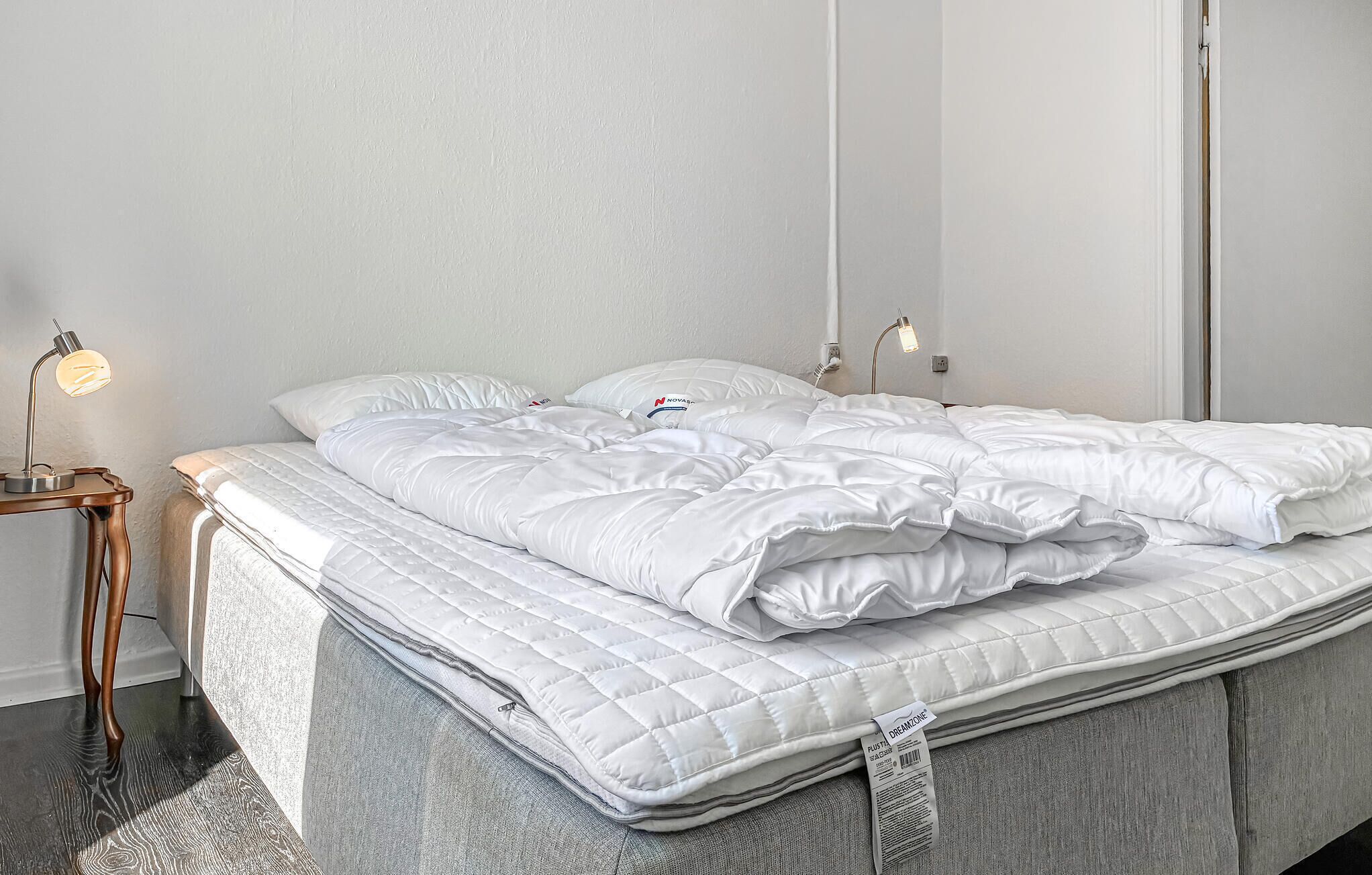 2 bedrooms, travel crib, free WiFi