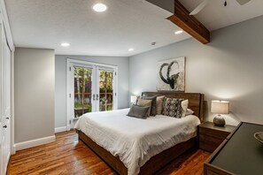 5 dormitorios, tabla de planchar con plancha, Internet y ropa de cama