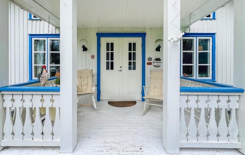 Beautiful home in Gunnarsbytorp with sauna